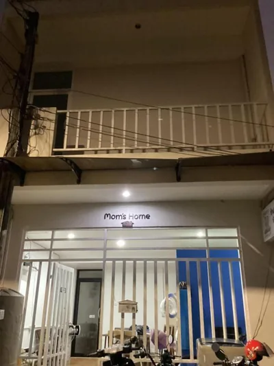 mom's home – Photos 13